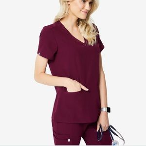 FIGS Casma Top in Burgundy